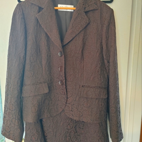 MaxMara Jackets & Blazers - MaxMara Rich Brown Textured Blazer and Skirt Set
